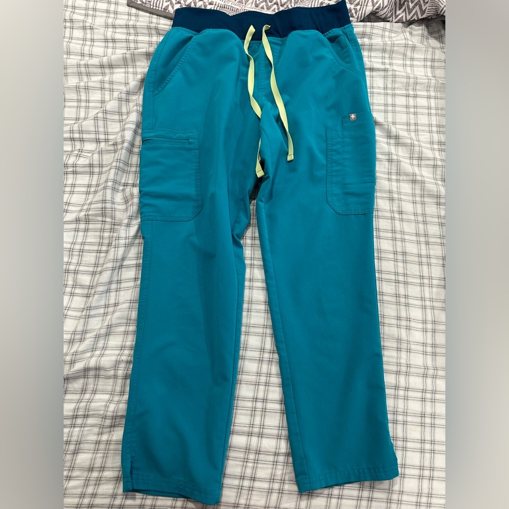 Figs Women's Teal Short Sleeve Top and Straight Leg Pants - Picture 2 of 5